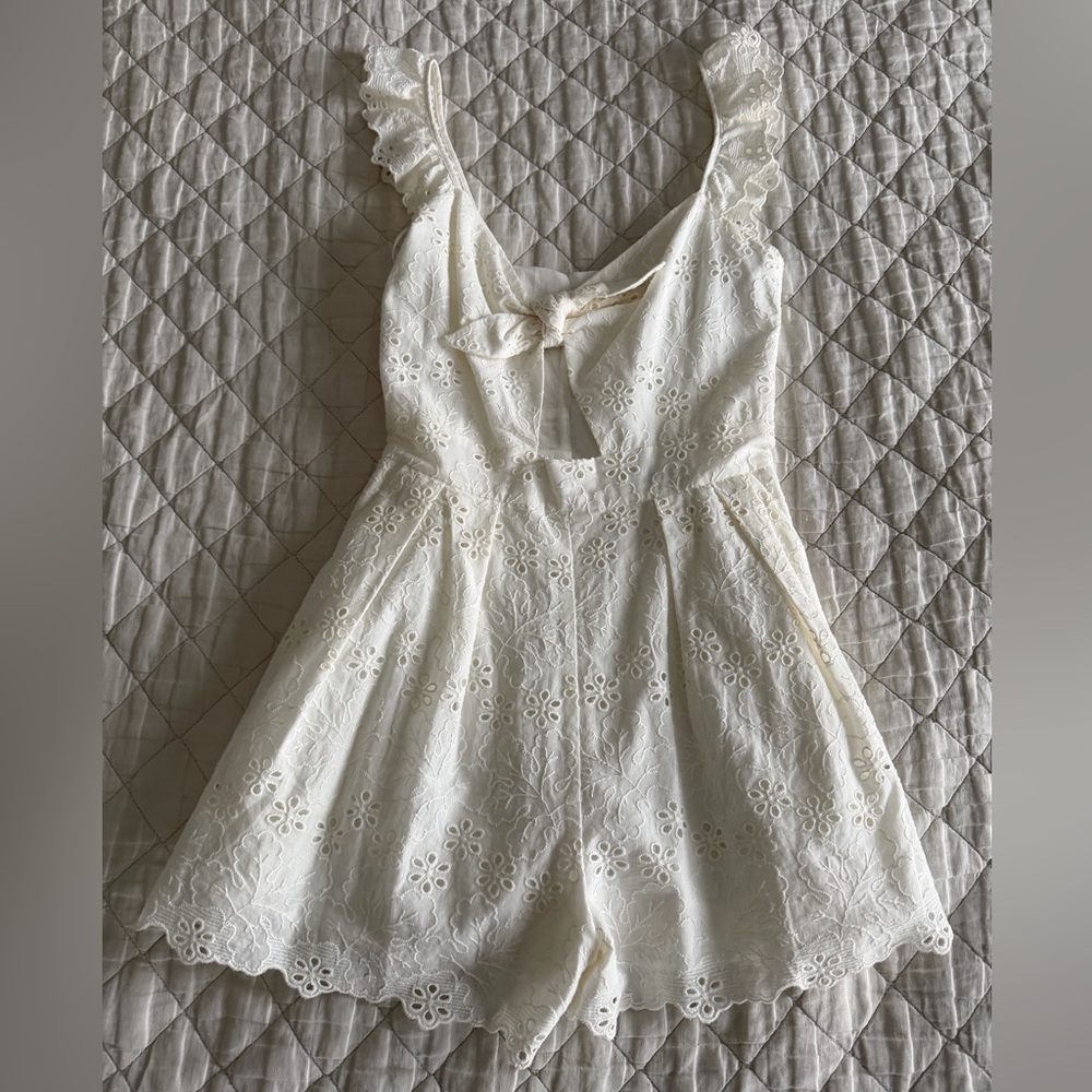 H&M White Eyelet Lace Romper (Size 2)